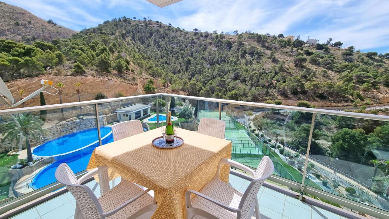 Skyline 6 Private Balcony, Sunny All Year Round, With Nice Views เบนิดอร์ม ภายนอก รูปภาพ