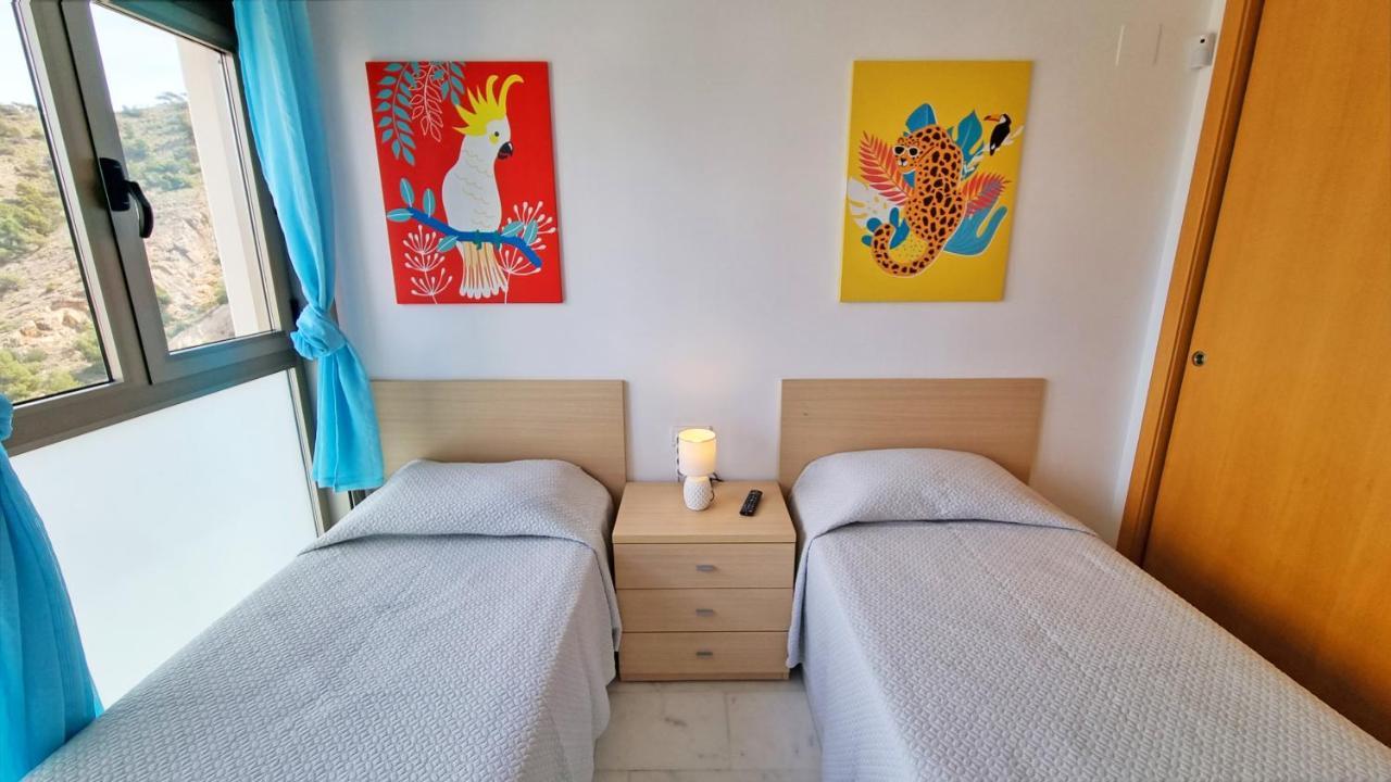 Skyline 6 Private Balcony, Sunny All Year Round, With Nice Views เบนิดอร์ม ภายนอก รูปภาพ
